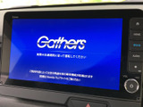 高精細なディスプレイが、運転に必要な情報を分かりやすく表示。快適なカーライフを彩ります。先進のコネクティッド機能も搭載。