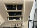 ビルトインETC車載器装備。 デザインと一体となった埋込み型タイプで、配線も見えず、隙間も無くスタイリッシュに収まっております。