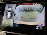 バックガイドモニター搭載で、駐車時もラクラク安心!