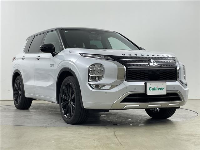 アウトランダー PHEV 2.4 P 4WD 本革シート