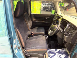 運転席シート廻りは使用感も少なく、良好な状態となっています。丁寧に使われていたことがよくわかりますね。