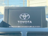 【メーカー純正ナビ】インテリアに溶け込むスタイリッシュな「専用設計」メーカーナビを装備♪視認性や操作性など基本性能にも優れ、より上質なカーライフをお楽しみいただけます。