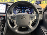 【純正革巻きステアリング】上質な革を使用することで、手にしっかり馴染みとても運転しやすいハンドルです♪