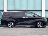 店舗にて現車の確認もいただけますので、お電話で在庫のご確認の上是非ご来店くださいませ。