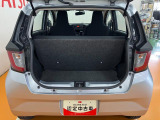 簡単な荷物が載せられるトランクルーム