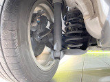 お車を安心してお乗りいただく為には、足回りの定期点検が欠かせません。サービスサポート(有償保証)では無料点検もご提供しており、安心のカーライフをお過ごしいただけるサポート体制が整っています。