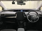 機能性あふれる運転席周りになっています。スイッチ類もとても使いやすく快適に運転できます♪