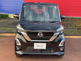 アダプティブLEDヘッド&LEDフォグランプ搭載!明るくクリアな視界を確保して、安全運転を支援します。