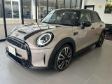 【ご納車後について】遠方のお客様はお住まいのエリアのMINIサービス工場にてメンテナンスを受けて頂けます。保証も現地MINI正規ディーラーであればご対応できますのでご安心下さい。