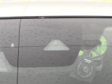 【スマートシティブレーキサポート】低速走行中に前方の車両等を認識し、衝突しそうな時は警報とブレーキで衝突回避と被害軽減をアシスト。より安全にドライブをお楽しみいただけます。
