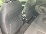 ドライバーの視界を確保した室内設計。操作しやすい配置になっているので、運転に集中できます。安全運転をサポートする機能も充実です。