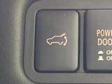 【パワーバックドア】スマートキーや運転席のボタンを押すだけでリアゲートが自動で開閉します!荷物を持っている時や、高い位置にあるバックドアを閉める際に便利な機能です♪