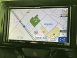 鮮明な地図表示で、道に迷う心配はありません。周辺情報も確認でき、初めての場所でも安心してお出かけいただけます。
