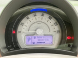 ラジオやCDはもちろん、USB/iPodなどの外部入力にも対応。お好みの音楽を車内で楽しめます。長距離ドライブも快適に過ごせる環境です。