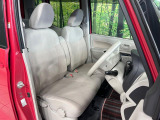運転席シート廻りは使用感も少なく、良好な状態となっています。丁寧に使われていたことがよくわかりますね。