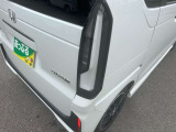 エンジンルームも綺麗に洗浄してから納車致します。普段あまり見ることが無い箇所だからこそ綺麗だと感動しますよね(*&acute;▽`*)
