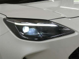 LEDヘッドライトです。デザイン性がよくとても明るいので、夜間の走行や悪天候でも安心です。しかも長寿命!