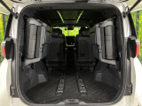 普段のお買い物や通勤、送迎等に十分な荷室スペースを確保しております。セカンドシートを倒すと、大きな荷物の積載も可能です♪