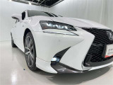 フォグランプ装着車です。暗い夜道の車両前方を明るく照らします