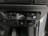 ETC2.0ユニットが搭載。従来のETCに加えて渋滞回避支援や安全運転支援などの情報サービスも提供。より安全で快適な道路利用をサポート。