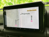 停車中に、地上デジタル放送をお楽しみいただけます。移動の合間に、ニュースや番組をチェックするのに最適です。快適な時間を過ごせる機能です。