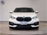 【キドニーグリル】BMWは約90年もの間、ほぼ全ての車両にひと目でBMWだと分かるこの特徴的なフロントグリルが備えられ、デザイン・アイコンとして親しまれてきました。