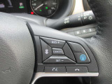 話題の運転支援装置プロパイロットが搭載されてます。アクセル、ブレーキ、ハンドルの操作をクルマがアシストしてくれます。