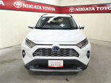 トヨタ認定中古車のハイブリッドカーは、ハイブリッド機構を無償で保証します。保証期間は、初度登録年月から10年目まで、または3年間の長い方。但し累計走行距離が20万km以内。