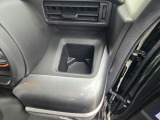 角型容器にも対応したドリンクホルダー