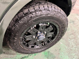 社外アルミを履いています