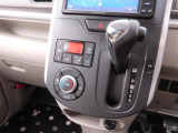 視認性の良い操作しやすいパネルを採用しています。快適な室内でドライブできます♪