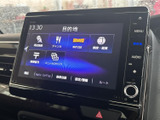 停車中にテレビや動画を楽しめる機能。待ち時間や休憩時間に、リラックスしたひとときを過ごせます。エンターテインメント性も充実。