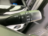 駐車時の安全性を高めるバックモニター。狭い場所でも、後方確認がしやすくなり、スムーズな駐車をサポートします。