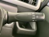 フロントガラスの視界を確保し、安全な運転をサポートします。雨天時や悪天候時でもクリアな視界を保てます。