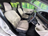 運転席シート廻りは使用感も少なく、良好な状態となっています。丁寧に使われていたことがよくわかりますね。