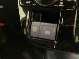 ご覧いただくタイミングによっては、掲載中の車両でも商談が入っていたり、更新・反映の時差があるため売約済みになっている場合がございます。