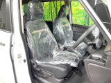 運転席シート廻りは使用感も少なく、良好な状態となっています。丁寧に使われていたことがよくわかりますね。