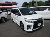 広々とした車内空間に優れた燃費性能。更にデザインも上質で人気のお車です!