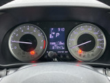 視認性の高いメーター類が、運転に必要な情報をわかりやすく表示。運転状況を常に把握できます。