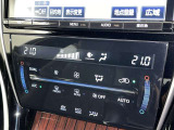 オートエアコンで快適な室内です。