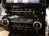 CDはもちろんの事、DVD、Blu-ray再生も可能です。フルセグ地デジにも対応しさらにBluetoothにも対応しております