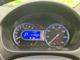 視認性の高いメーター類で、運転に必要な情報を的確に把握できます。運転に集中できる、シンプルなデザインも好印象です。走行距離もご確認ください。