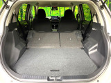 普段のお買い物や通勤、送迎等に十分な荷室スペースを確保しております。セカンドシートを倒すと、大きな荷物の積載も可能です♪