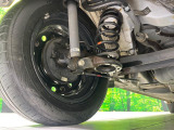 お車を安心してお乗りいただく為には、足回りの定期点検が欠かせません。サービスサポート(有償保証)では無料点検もご提供しており、安心のカーライフをお過ごしいただけるサポート体制が整っています。