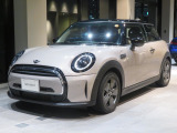 新しく入荷いたしました!こちらのMINIについてのご質問、お見積もりのご用命は、お気軽に0078-6002-369993MINI一宮までご連絡ください。