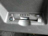 高速道路を賢く使うETC2.0装備です。高速道路とクルマが情報を連携して渋滞の迂回ルートや災害時の適切な誘導をしてくれたりします。