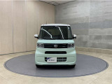 お車購入のポイントとなるフロントマスクです!かわいらしい目つきが印象的なデザインのヘッドランプです。