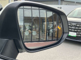 ブラインドスポットモニター付いてます★車線変更時の後方確認をアシストしてくれます!