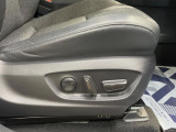 【メモリー機能付きパワーシート】ドライバーごとに設定したシート位置を記憶して、ボタン一つで切り替えできる便利な機能!運転する方が複数名いらっしゃるご家庭におすすめです♪