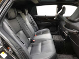 ゆとりある広々とした車内空間は、ドライブを始め買い物やレジャーなど、幅広く活躍します。一人でもみんなとでもお出かけを楽しみましょう!